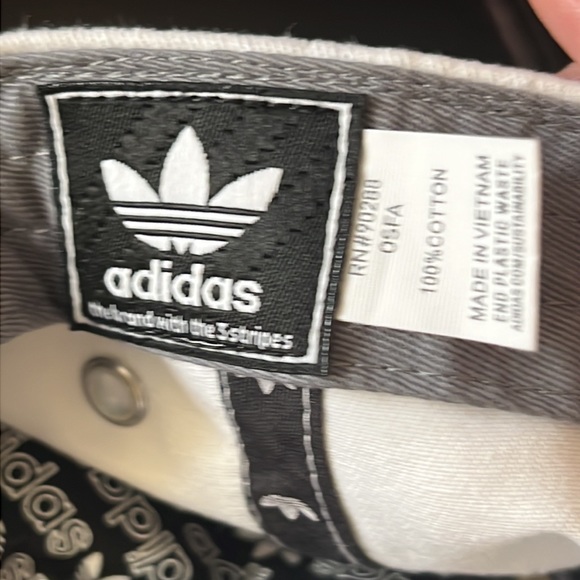 Adidas men’s  🧢 - Picture 6 of 6